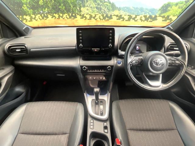 ヤリスクロス ハイブリッドＺ　バックカメラ　衝突被害軽減システム　レーダークルーズ　パワーシート　コーナーセンサー　スマートキー　ＬＥＤヘッド　ＥＴＣ　純正１８インチアルミ　オートハイビーム　車線逸脱警報　オートライト（2枚目）