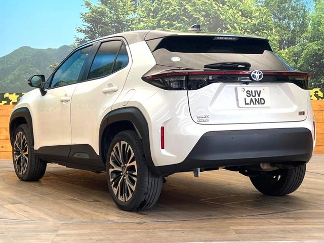 ヤリスクロス ハイブリッドＺ　バックカメラ　衝突被害軽減システム　レーダークルーズ　パワーシート　コーナーセンサー　スマートキー　ＬＥＤヘッド　ＥＴＣ　純正１８インチアルミ　オートハイビーム　車線逸脱警報　オートライト（28枚目）