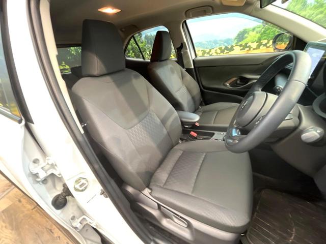 ヤリスクロス Ｇ　バックカメラ　衝突被害軽減システム　レーダークルーズ　ドラレコ　コーナーセンサー　スマートキー　ＬＥＤヘッド　ＥＴＣ２．０　純正１６インチアルミ　オートハイビーム　車線逸脱警報　オートライト（9枚目）