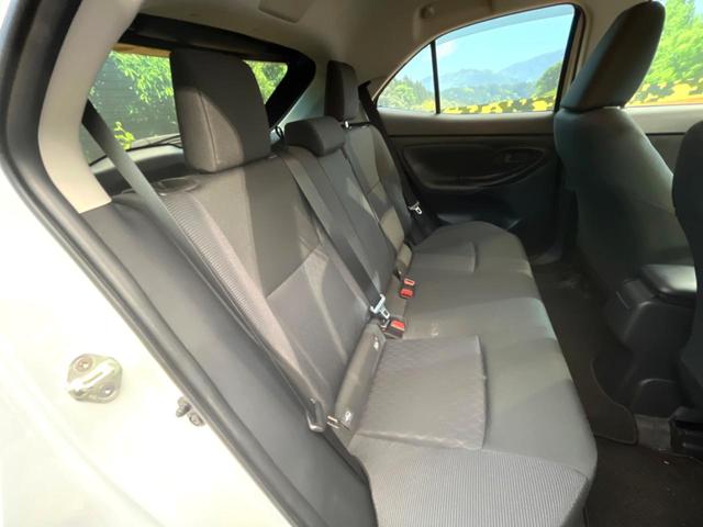 ヤリスクロス Ｇ　バックカメラ　衝突被害軽減システム　レーダークルーズ　ドラレコ　コーナーセンサー　スマートキー　ＬＥＤヘッド　ＥＴＣ２．０　純正１６インチアルミ　オートハイビーム　車線逸脱警報　オートライト（10枚目）