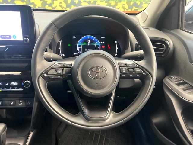 ヤリスクロス Ｇ　バックカメラ　衝突被害軽減システム　レーダークルーズ　ドラレコ　コーナーセンサー　スマートキー　ＬＥＤヘッド　ＥＴＣ２．０　純正１６インチアルミ　オートハイビーム　車線逸脱警報　オートライト（12枚目）