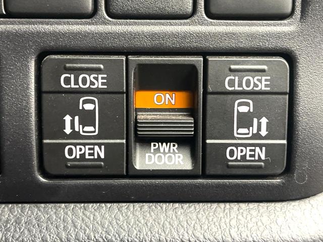 ヴォクシー ハイブリッドZS 煌III 純正10インチナビ バックカメラ フリップダウンモニター 両側電動スライドドア 衝突被害軽減システム LEDヘッド 純正16インチアルミ ドラレコ ETC(6枚目)