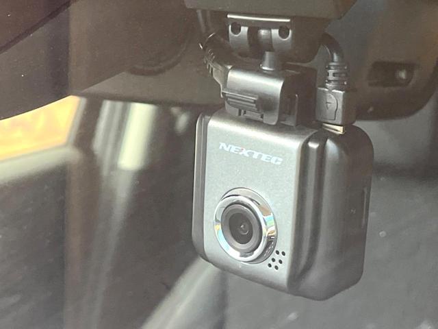 ヴェゼル e:HEV Z メーカー純正9インチナビ バックカメラ ホンダセンシング レーダークルーズ ブラインドスポットモニター LEDヘッド ETC ドラレコ シートヒーター パドルシフト 純正18インチアルミ(33枚目)