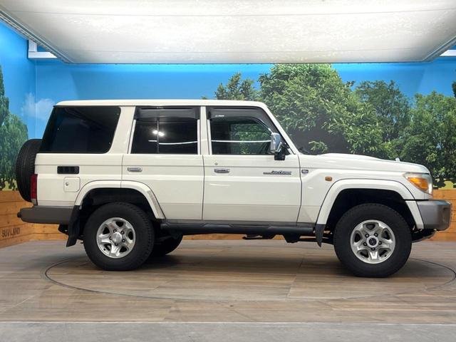 ランドクルーザー70 バン MT車 4WD ナビゲーション バックカメラ 純正16インチアルミ ドラレコ ETC(25枚目)