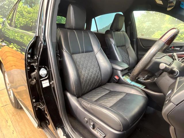 ハリアー プレミアム　純正ナビ　バックカメラ　衝突被害軽減システム　電動リアゲート　レザーシート　パワーシート　ＬＥＤヘッド　ビルトインＥＴＣ　クルコン　純正１８インチアルミ　オートハイビーム　車線逸脱警報（8枚目）