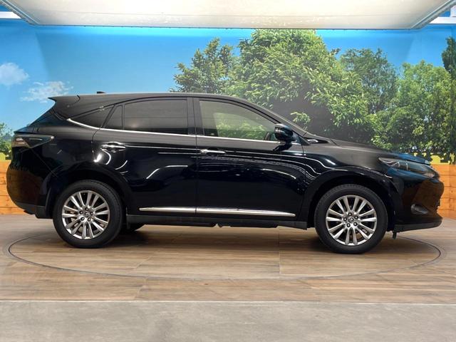 ハリアー プレミアム　純正ナビ　バックカメラ　衝突被害軽減システム　電動リアゲート　レザーシート　パワーシート　ＬＥＤヘッド　ビルトインＥＴＣ　クルコン　純正１８インチアルミ　オートハイビーム　車線逸脱警報（26枚目）