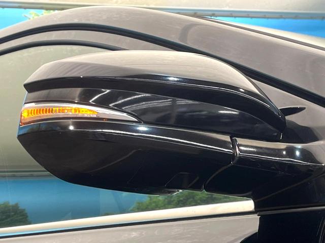 ハリアー プレミアム　純正ナビ　バックカメラ　衝突被害軽減システム　電動リアゲート　レザーシート　パワーシート　ＬＥＤヘッド　ビルトインＥＴＣ　クルコン　純正１８インチアルミ　オートハイビーム　車線逸脱警報（27枚目）