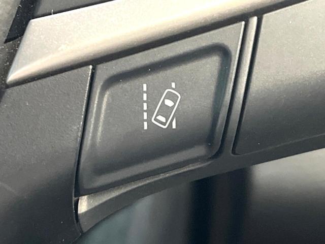 ハリアー プレミアム　純正ナビ　バックカメラ　衝突被害軽減システム　電動リアゲート　レザーシート　パワーシート　ＬＥＤヘッド　ビルトインＥＴＣ　クルコン　純正１８インチアルミ　オートハイビーム　車線逸脱警報（41枚目）