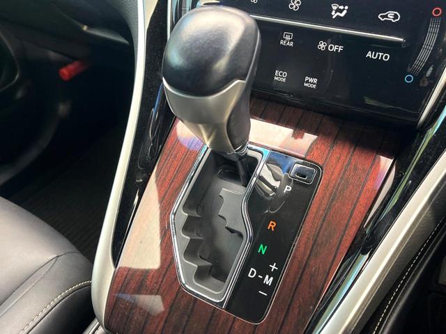 ハリアー プレミアム　純正ナビ　バックカメラ　衝突被害軽減システム　電動リアゲート　レザーシート　パワーシート　ＬＥＤヘッド　ビルトインＥＴＣ　クルコン　純正１８インチアルミ　オートハイビーム　車線逸脱警報（44枚目）