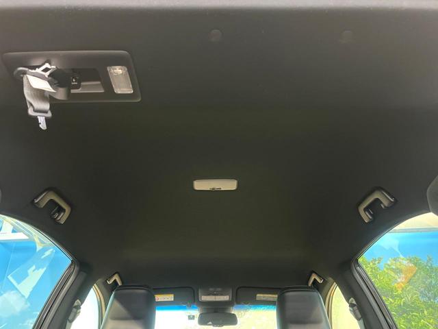 ハリアー プレミアム　純正ナビ　バックカメラ　衝突被害軽減システム　電動リアゲート　レザーシート　パワーシート　ＬＥＤヘッド　ビルトインＥＴＣ　クルコン　純正１８インチアルミ　オートハイビーム　車線逸脱警報（55枚目）