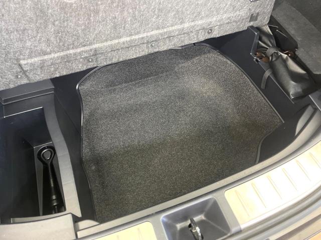 ハリアー プレミアム　純正ナビ　バックカメラ　衝突被害軽減システム　電動リアゲート　レザーシート　パワーシート　ＬＥＤヘッド　ビルトインＥＴＣ　クルコン　純正１８インチアルミ　オートハイビーム　車線逸脱警報（56枚目）