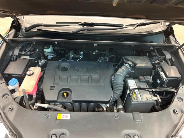 ハリアー プレミアム　メタル　アンド　レザーパッケージ　９インチナビ　サンルーフ　バックカメラ　プリクラッシュセーフティ　レーダークルーズ　黒革シート　パワーバックドア　シーケンシャルターン　シートヒーター　シートベンチェーション　純正１８インチアルミ（18枚目）