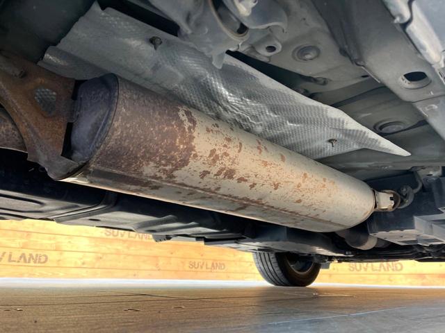 ハリアー プレミアム　メタル　アンド　レザーパッケージ　９インチナビ　サンルーフ　バックカメラ　プリクラッシュセーフティ　レーダークルーズ　黒革シート　パワーバックドア　シーケンシャルターン　シートヒーター　シートベンチェーション　純正１８インチアルミ（22枚目）