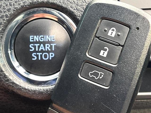 ハリアー プレミアム　メタル　アンド　レザーパッケージ　９インチナビ　サンルーフ　バックカメラ　プリクラッシュセーフティ　レーダークルーズ　黒革シート　パワーバックドア　シーケンシャルターン　シートヒーター　シートベンチェーション　純正１８インチアルミ（35枚目）