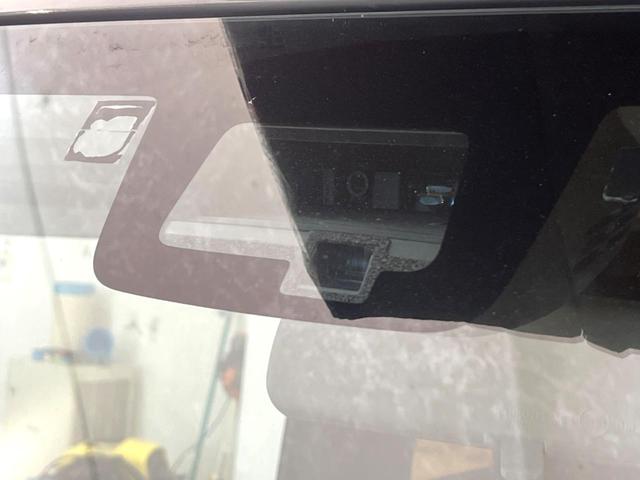 【スズキ　セーフティサポート】走行中に前方の車両等を認識し、衝突しそうな時は警報とブレーキで衝突回避と被害軽減をアシスト。より安全にドライブをお楽しみいただけます。