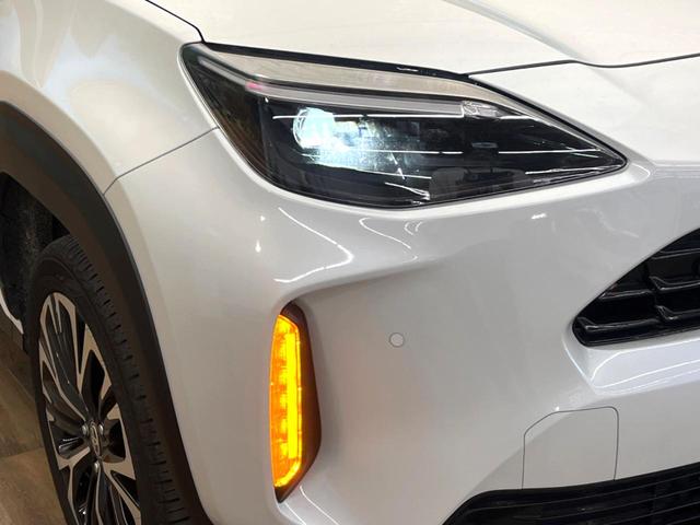 ヤリスクロス Z 禁煙車 8インチディスプレイオーディオ 全周囲カメラ プリクラッシュセーフティ レーダークルーズ シートヒーター ブラインドスポットモニター LEDヘッド ETC ドラレコ 純正18インチアルミ(12枚目)