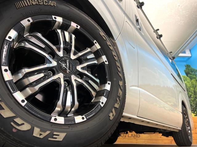 ハイエースバン スーパーＧＬ　ダークプライムＩＩ　禁煙車　ＳＤナビ　ディーゼル（軽油）　バックカメラ　プリクラッシュセーフティ　両側電動スライドドア　オートマチックハイビーム　　ＬＥＤヘッド　ＥＴＣ　ドラレコ　スマートキー　１６インチアルミ（12枚目）