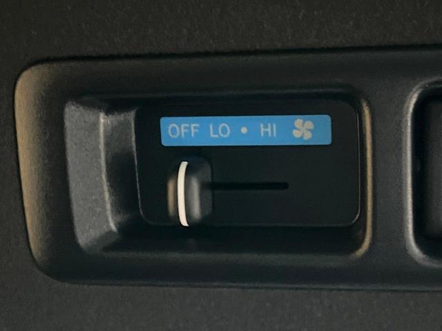 ハイエースバン スーパーＧＬ　ダークプライムＩＩ　禁煙車　ＳＤナビ　ディーゼル（軽油）　バックカメラ　プリクラッシュセーフティ　両側電動スライドドア　オートマチックハイビーム　　ＬＥＤヘッド　ＥＴＣ　ドラレコ　スマートキー　１６インチアルミ（49枚目）