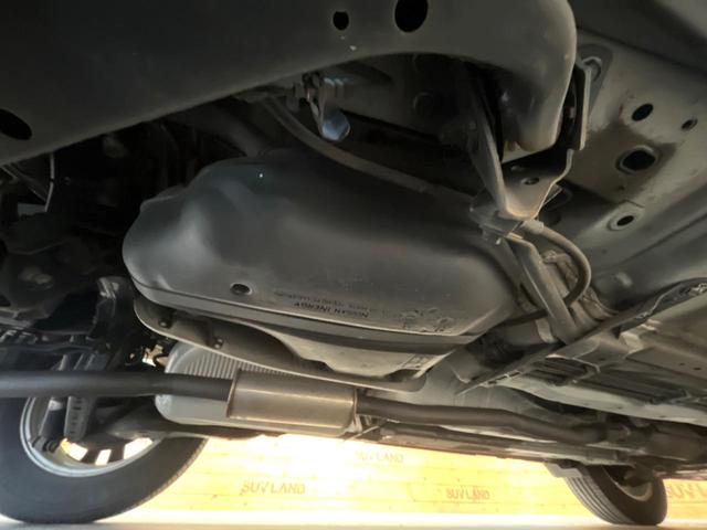 エクストレイル ２０Ｘ　エマージェンシーブレーキパッケージ　純正ＳＤナビ　バックカメラ　エマージェンシーブレーキ　コーナーセンサー　スマートキー　ＬＥＤヘッド　ルーフレール　ＥＴＣ　純正１７インチアルミ　車線逸脱警報　オートライト　デュアルエアコン（22枚目）