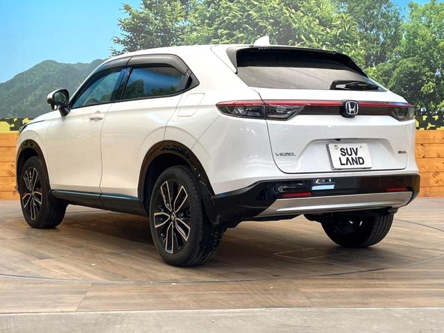 ヴェゼル ｅ：ＨＥＶ　Ｚ　メーカーナビ　ホンダセンシング　レーダークルーズ　ブラインドスポットモニター　バックカメラ　パワーバックドア　ＥＴＣ２．０　ハンドルヒーター　フルセグ　Ｂｌｕｅｔｏｏｔｈ　スマートキー　置くだけ充電（25枚目）