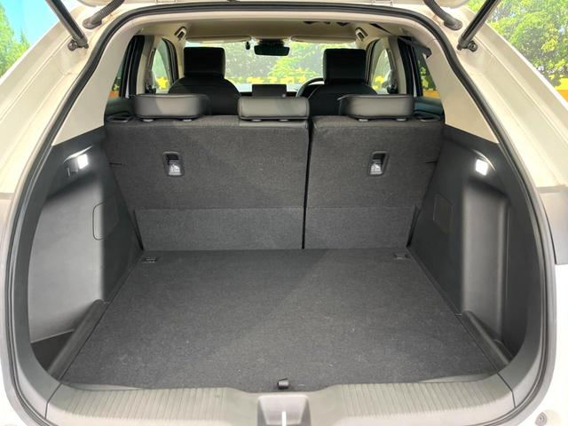 ヴェゼル ｅ：ＨＥＶ　Ｚ　メーカーナビ　ホンダセンシング　レーダークルーズ　ブラインドスポットモニター　バックカメラ　パワーバックドア　ＥＴＣ２．０　ハンドルヒーター　フルセグ　Ｂｌｕｅｔｏｏｔｈ　スマートキー　置くだけ充電（56枚目）