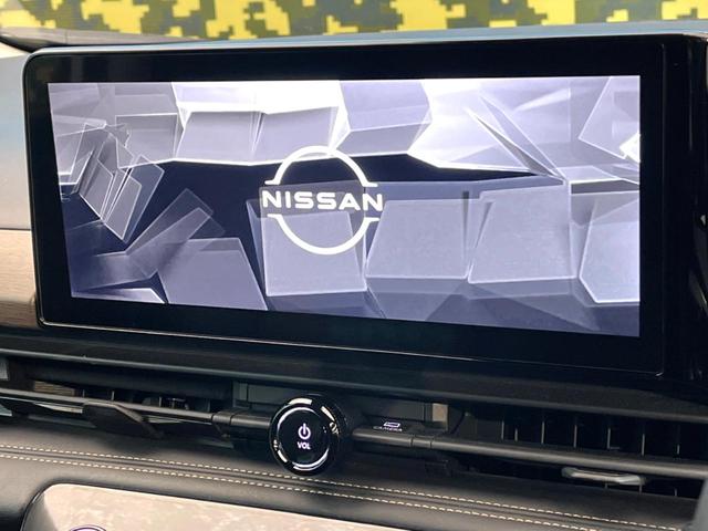 セレナ ｅ－パワー　ハイウェイスターＶ　禁煙車　メーカー純正１２．３インチナビ　全周囲カメラ　フリップダウンモニター　プロパイロット　防水シート　ブラインドスポットモニター　ＬＥＤヘッド　ＥＴＣ　ドラレコ　純正１６インチアルミ（4枚目）