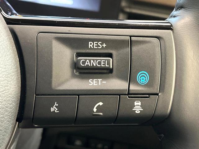 セレナ ｅ－パワー　ハイウェイスターＶ　禁煙車　メーカー純正１２．３インチナビ　全周囲カメラ　フリップダウンモニター　プロパイロット　防水シート　ブラインドスポットモニター　ＬＥＤヘッド　ＥＴＣ　ドラレコ　純正１６インチアルミ（42枚目）