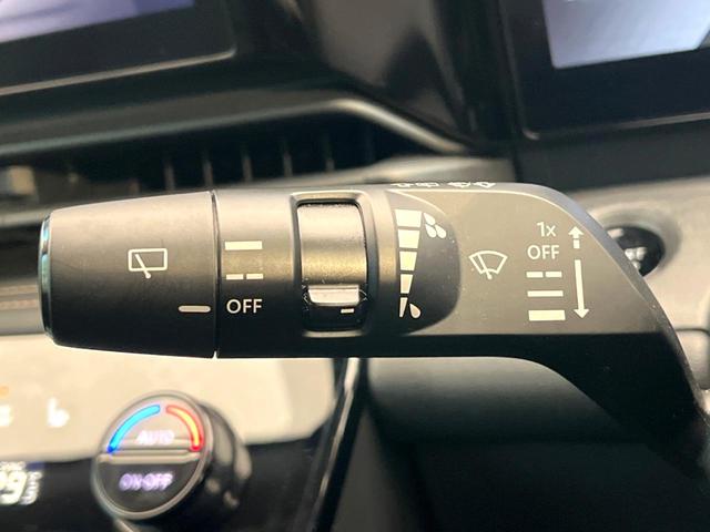 セレナ ｅ－パワー　ハイウェイスターＶ　禁煙車　メーカー純正１２．３インチナビ　全周囲カメラ　フリップダウンモニター　プロパイロット　防水シート　ブラインドスポットモニター　ＬＥＤヘッド　ＥＴＣ　ドラレコ　純正１６インチアルミ（44枚目）