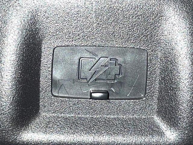 セレナ ｅ－パワー　ハイウェイスターＶ　禁煙車　メーカー純正１２．３インチナビ　全周囲カメラ　フリップダウンモニター　プロパイロット　防水シート　ブラインドスポットモニター　ＬＥＤヘッド　ＥＴＣ　ドラレコ　純正１６インチアルミ（60枚目）