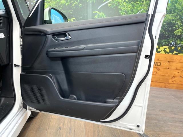 セレナ ｅ－パワー　ハイウェイスターＶ　禁煙車　メーカー純正１２．３インチナビ　全周囲カメラ　フリップダウンモニター　プロパイロット　防水シート　ブラインドスポットモニター　ＬＥＤヘッド　ＥＴＣ　ドラレコ　純正１６インチアルミ（69枚目）