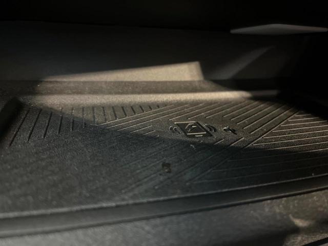 セレナ ｅ－パワー　ハイウェイスターＶ　禁煙車　メーカー純正１２．３インチナビ　全周囲カメラ　フリップダウンモニター　プロパイロット　防水シート　ブラインドスポットモニター　ＬＥＤヘッド　ＥＴＣ　ドラレコ　純正１６インチアルミ（71枚目）