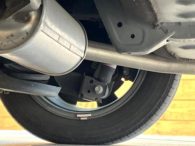 ヴォクシー ZS 煌III 純正8インチナビ バックカメラ フリップダウンモニター プリクラッシュセーフティ 両側電動スライドドア LEDヘッド ETC ドラレコ オートマチックハイビーム 純正16インチアルミ(23枚目)