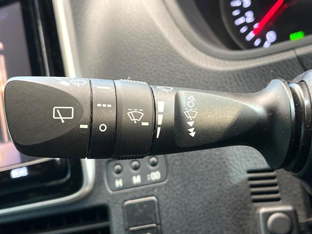 ヴォクシー ZS 煌III 純正8インチナビ バックカメラ フリップダウンモニター プリクラッシュセーフティ 両側電動スライドドア LEDヘッド ETC ドラレコ オートマチックハイビーム 純正16インチアルミ(44枚目)