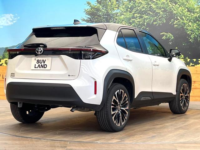 ヤリスクロス ハイブリッドZ プリクラッシュセーフティ レーダークルーズ ブラインドスポットモニター ハンドルヒーター バックカメラ 禁煙車 ハーフレザーシート パワーシート ドラレコ コーナーセンサー ビルトインETC(17枚目)