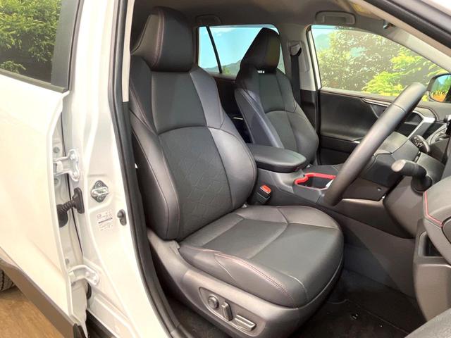 RAV4 アドベンチャー オフロードパッケージII 禁煙車 4WD 純正10.5インチディスプレイオーディオ バックカメラ レーダークルーズ プリクラッシュセーフティ コーナーセンサー ハーフレザーシート 前席シートエアコン ETC2.0 パワーシート(8枚目)
