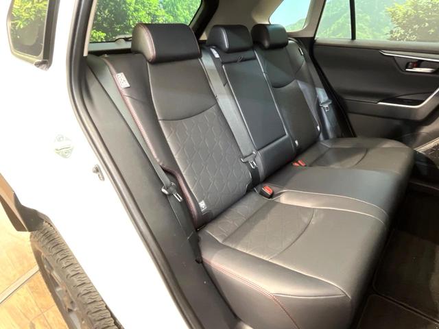 RAV4 アドベンチャー オフロードパッケージII 禁煙車 4WD 純正10.5インチディスプレイオーディオ バックカメラ レーダークルーズ プリクラッシュセーフティ コーナーセンサー ハーフレザーシート 前席シートエアコン ETC2.0 パワーシート(9枚目)