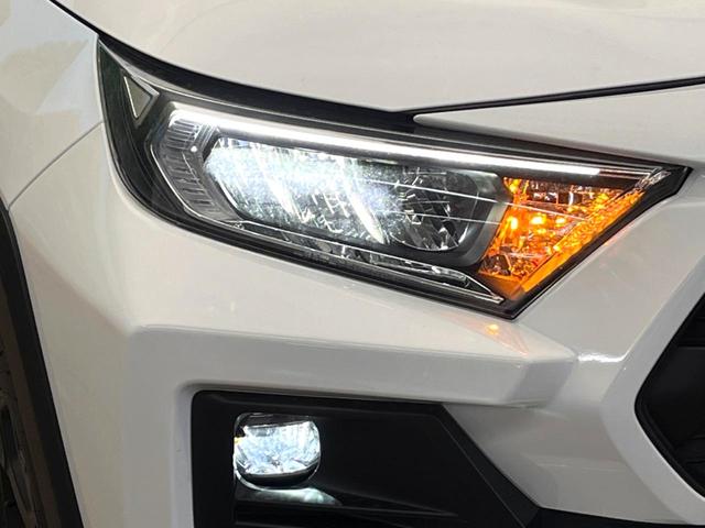 RAV4 アドベンチャー オフロードパッケージII 禁煙車 4WD 純正10.5インチディスプレイオーディオ バックカメラ レーダークルーズ プリクラッシュセーフティ コーナーセンサー ハーフレザーシート 前席シートエアコン ETC2.0 パワーシート(12枚目)