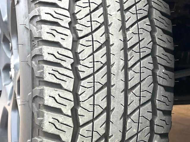 RAV4 アドベンチャー オフロードパッケージII 禁煙車 4WD 純正10.5インチディスプレイオーディオ バックカメラ レーダークルーズ プリクラッシュセーフティ コーナーセンサー ハーフレザーシート 前席シートエアコン ETC2.0 パワーシート(28枚目)