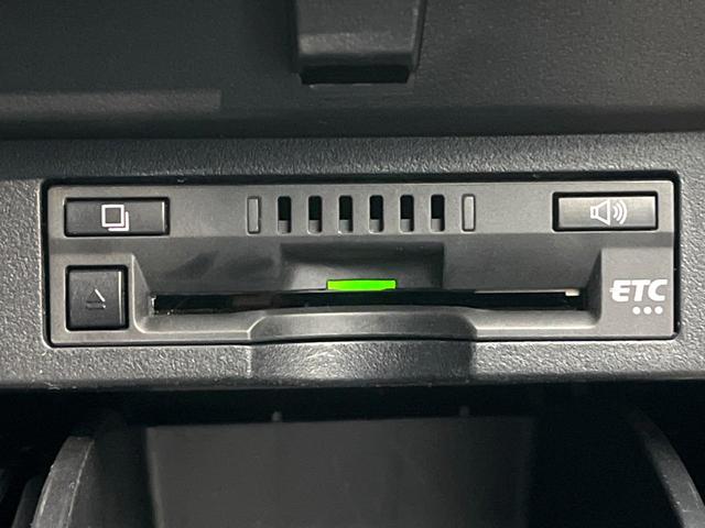 アルファード ２．５Ｓ　Ａパッケージ　タイプブラック　ＢＩＧＸ１１インチナビ　後席モニター　両側電動スライドドア　パワーバックドア　１００Ｖ電源　バックカメラ　電動パーキングブレーキ　クルコン　ＥＴＣ　クリアランスソナー７人乗り　純正１８インチアルミ（36枚目）