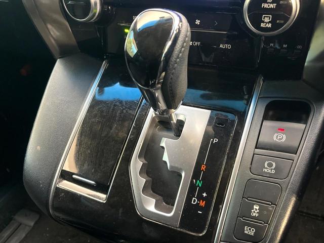 アルファード ２．５Ｓ　Ａパッケージ　タイプブラック　ＢＩＧＸ１１インチナビ　後席モニター　両側電動スライドドア　パワーバックドア　１００Ｖ電源　バックカメラ　電動パーキングブレーキ　クルコン　ＥＴＣ　クリアランスソナー７人乗り　純正１８インチアルミ（60枚目）