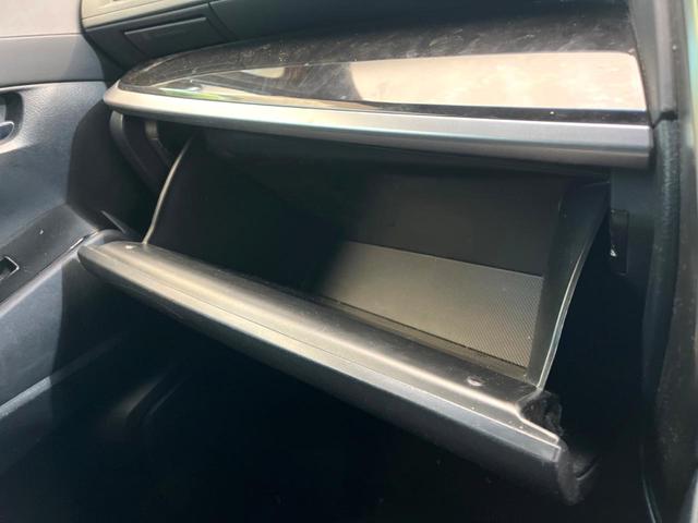 アルファード ２．５Ｓ　Ａパッケージ　タイプブラック　ＢＩＧＸ１１インチナビ　後席モニター　両側電動スライドドア　パワーバックドア　１００Ｖ電源　バックカメラ　電動パーキングブレーキ　クルコン　ＥＴＣ　クリアランスソナー７人乗り　純正１８インチアルミ（61枚目）