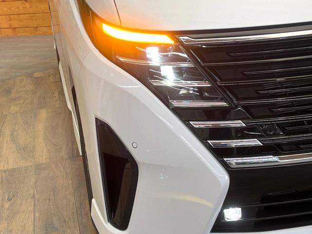 セレナ ハイウェイスターV 登録済未使用車 12.3型メーカーナビ 全周囲カメラ プロパイロット 衝突軽減 両側電動スライドドア 純正16インチアルミ ふらつき警報 LEDヘッド&フォグ パドルシフト スマートキー(13枚目)