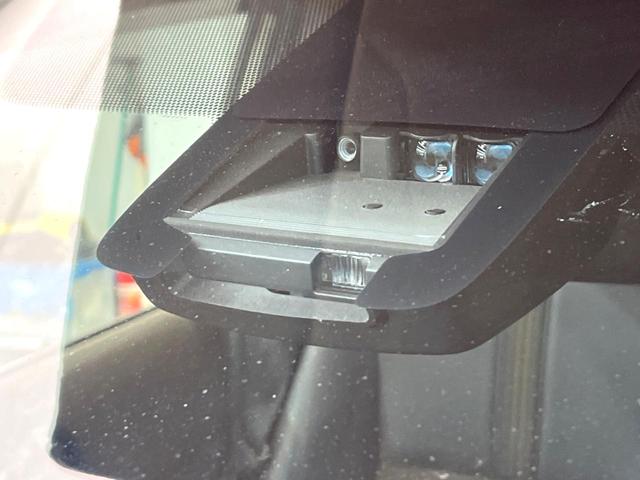 シエンタ G クエロ 純正ナビ 全周囲カメラ セーフティセンス 両側電動スライドドア シートヒーター 7人乗り オートマチックハイビーム レーンアシスト ETC ドラレコ ステアリングヒーター デジタルミラー スマートキー(5枚目)