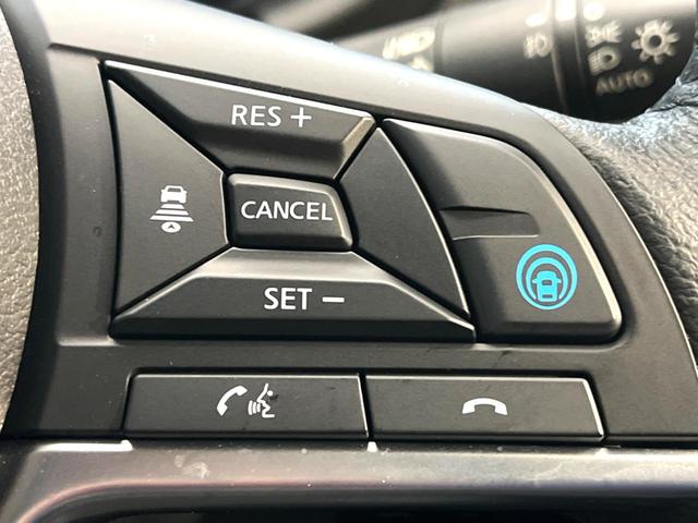 キックス X 全周囲カメラ インテリジェントエマージェンシーブレーキ レーダークルーズ ハーフレザーシート シートヒーター ドラレコ コーナーセンサー スマートキー LEDヘッド ETC 純正17インチアルミ(6枚目)