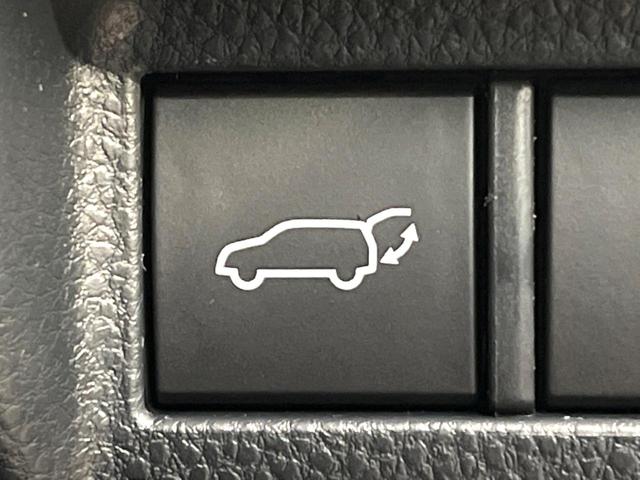 ハリアーハイブリッド Ｚ　レザーパッケージ　登録済未使用車　１２．３型メーカーナビ　全周囲カメラ　セーフティセンス　調光パノラマルーフ　ダブルファンクションランプ　純正１９インチアルミ　シートベンチレーション　電動リアゲート　ＥＴＣ２．０（53枚目）