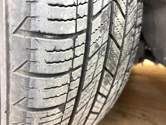 オデッセイハイブリッド ｅ：ＨＥＶアブソルート・ＥＸ　両側電動ドア　後席モニター　ホンダセンシング　レーダークルーズコントロール　電動リアゲート　コーナーセンサー　全周囲カメラ　ＥＴＣ２．０　ドラレコ　スマートキー　ＬＥＤヘッド　車線逸脱防止（26枚目）