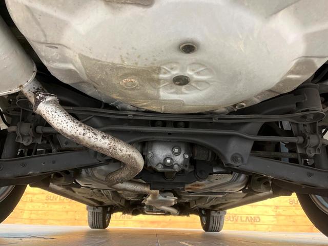 レガシィアウトバック ２．５ｉアイサイト　４ＷＤ　純正ＳＤナビ　バックカメラ　衝突被害軽減システム　レーダークルーズ　ドラレコ　スマートキー　ＨＩＤヘッド　ビルトインＥＴＣ　純正１７インチアルミ　車線逸脱警報　オートライト　デュアルエアコン（19枚目）