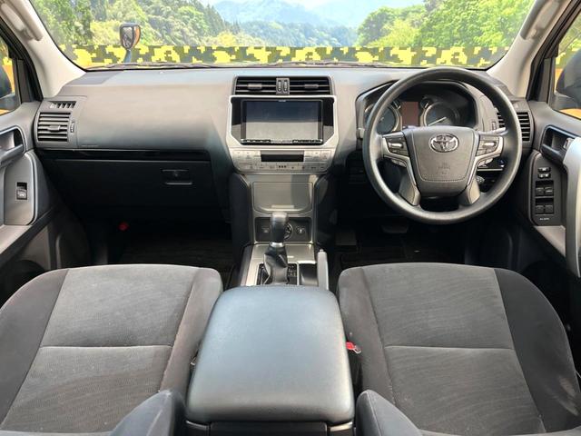 ランドクルーザープラド ＴＸ　４ＷＤ　サンルーフ　９インチナビ　バックカメラ　トヨタセーフティセンス　レーダークルーズ　コーナーセンサー　スマートキー　ＬＥＤヘッド　ビルトインＥＴＣ　純正１７インチアルミ　オートハイビーム（2枚目）