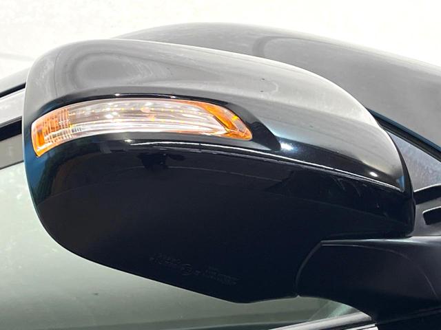 ランドクルーザープラド ＴＸ　４ＷＤ　サンルーフ　９インチナビ　バックカメラ　トヨタセーフティセンス　レーダークルーズ　コーナーセンサー　スマートキー　ＬＥＤヘッド　ビルトインＥＴＣ　純正１７インチアルミ　オートハイビーム（27枚目）