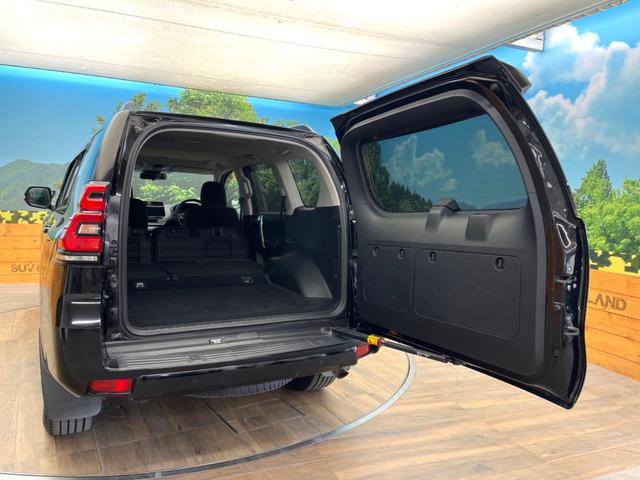 ランドクルーザープラド ＴＸ　４ＷＤ　サンルーフ　９インチナビ　バックカメラ　トヨタセーフティセンス　レーダークルーズ　コーナーセンサー　スマートキー　ＬＥＤヘッド　ビルトインＥＴＣ　純正１７インチアルミ　オートハイビーム（61枚目）